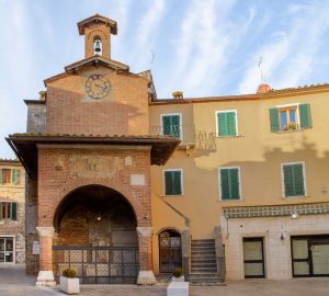 cappella di piazza a serre di rapolano